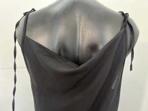 Susamusa Ember dress in Black, size M - 4