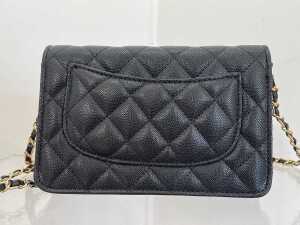 Designer style purse in black - 2