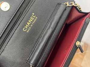 Designer style purse in black - 3