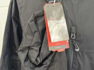 33,000ft Packable Rain Jacket in black, size M - 5