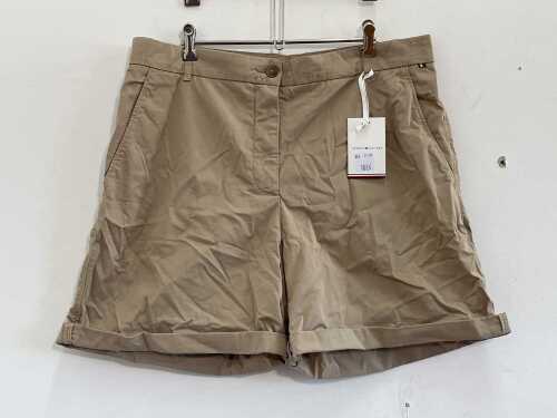 Tommy Hilfiger Co Blend GMD Chino Short in Beige, size 44