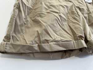 Tommy Hilfiger Co Blend GMD Chino Short in Beige, size 44 - 3