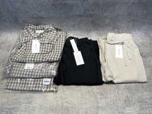 Group of Assembly Label clothing size XS