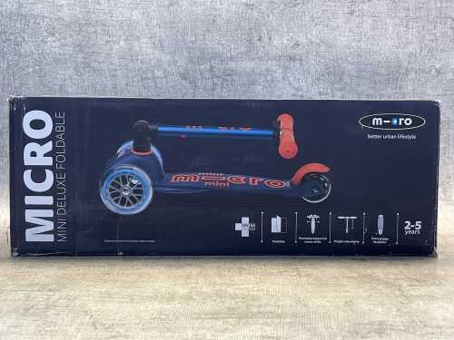 Micro Mini Micro Deluxe Foldable scooter