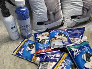 Group of cat products - 3