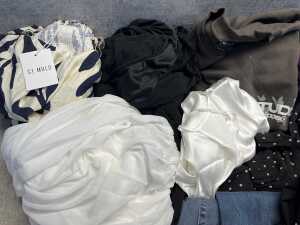 Group of Women's clothing size M - 2
