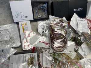 Group of costume jewellery - 2