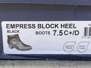 Homyped Empress Block Heel Boots size 7.5 - 5
