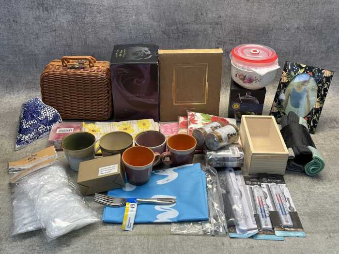 Group of homewares