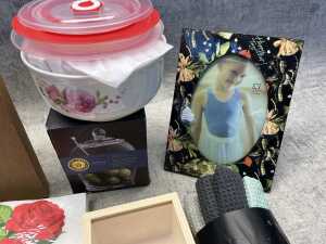 Group of homewares - 2