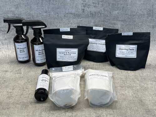 Group of Tahdah.eco cleaning products