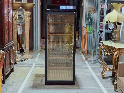 Liebherr WTr 4177 upright wine cooler