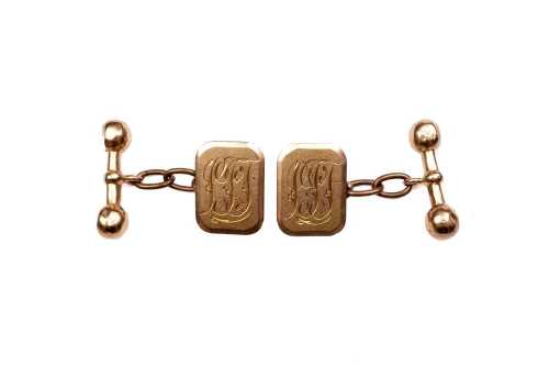 A pair of vintage cufflinks in 9 carat yellow gold