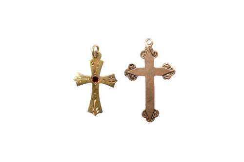 Two crosses in 9 carat yellow gold