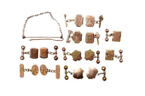 Seven pairs of vintage rolled, lined or 9 carat front cufflinks.
