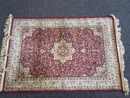 Turkish bamboo silk machine-made rug