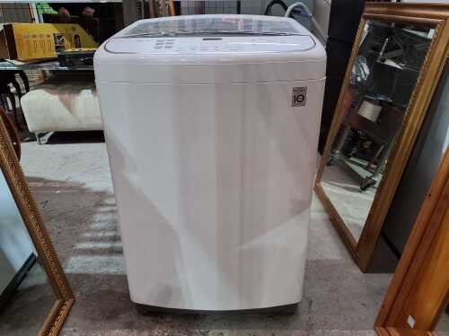 LG 9.5kg top-load washing machine