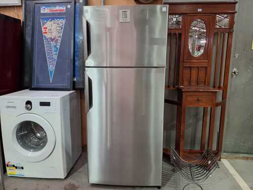 Electrolux 416L fridge