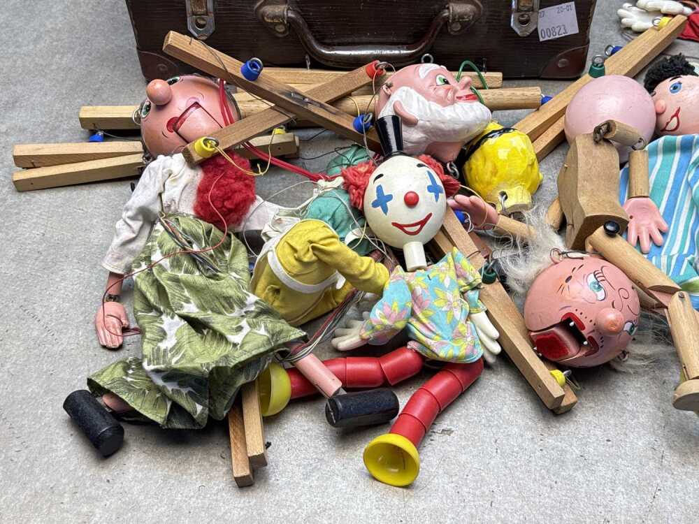 Assorted vintage puppet parts