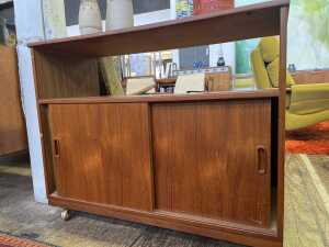 Mid century teak stereo/record cabinet - 2