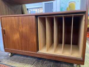 Mid century teak stereo/record cabinet - 4