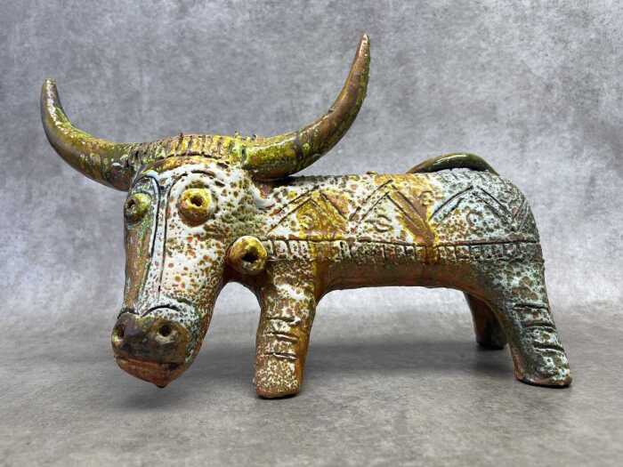 Claudio Pulli, mid-century ceramic bull figure with incised decoration
