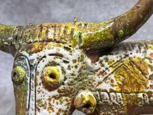 Claudio Pulli, mid-century ceramic bull figure with incised decoration - 3