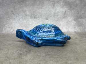 A Bitossi mid-century Blue Rimini ceramic turtle