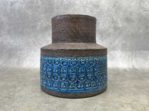 A Bitossi Trifoglio decor mid-century ceramic vase
