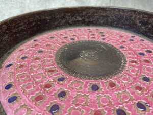 A Bitossi Raviolo decor mid-century ceramic pink and brown centerpiece bowl. - 3