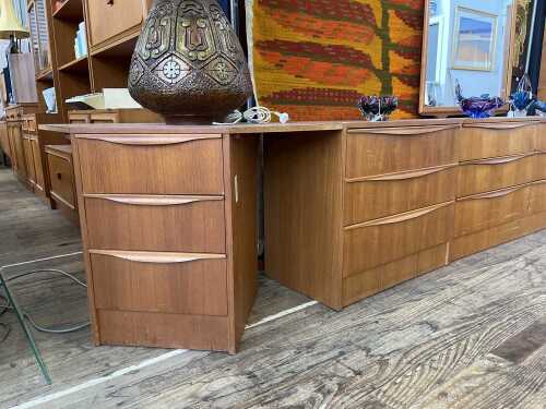 Mid century Reliance 2 piece bedroom set