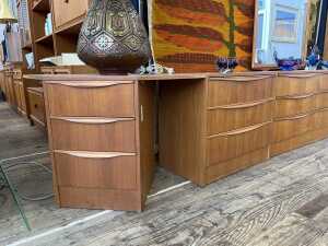 Mid century Reliance 2 piece bedroom set