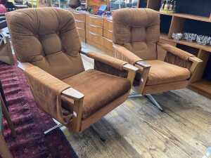 Pair of mid century swivel chairs - 2