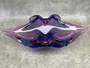 Two mid century art glass dishes - 5