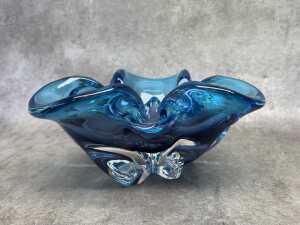 Two Mid-century art glass bowls in blue and purple - 4