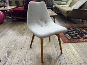 A Grant Featherstone D350 dining chair