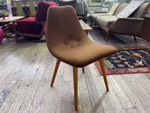 A Grant Featherstone D350 dining chair