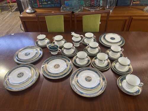 Royal Doulton Carlyle dinner setting for ten