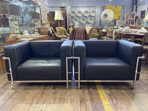 Pair of Le Corbusier style LC2 lounge chairs