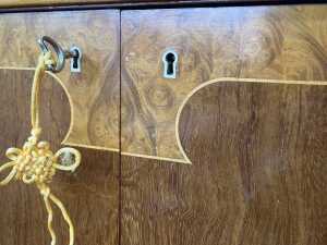 Ving&aring;kers M&ouml;belfabrik, Swedish Modern 'Adam and Eve' cabinet, 1930s - 4