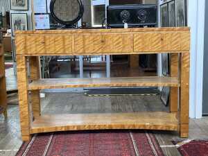 Swedish Modern maple sideboard, 1930s