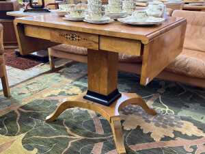 Swedish Biedermeier maple drop leaf table - 2