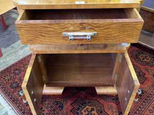 Swedish Art Deco breakfront hall or side cupboard, 1930s - 3