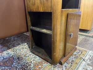 Pair of Art Deco bedside tables - 4