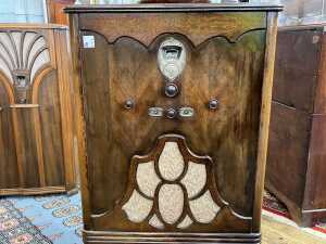 A.G.E model 44A console valve radio, 1931 - 2