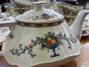 Crown Ducal 'Blue Urn' porcelain tea setting for ten - 3