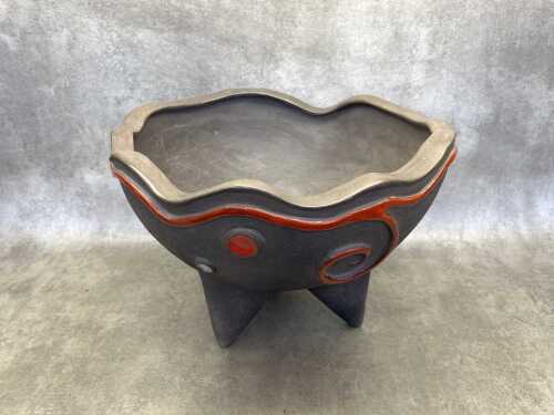 Jill Stanbury, tri footed ceramic planter