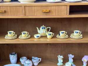 Carlton Ware Art Deco style tea setting for four