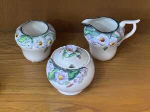 Five Carlton Ware 'Daisy' porcelain pieces - 2