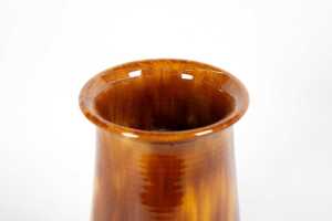 Hugh McHugh, Tasmania (1873-1962), brown drip glaze pottery vase - 3